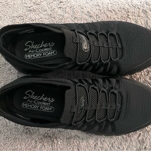 Women's Skechers slip ons